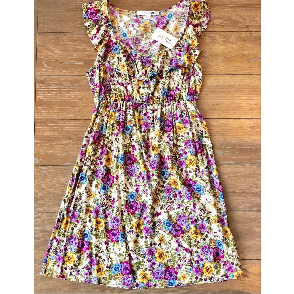 Forever 21 Floral Dress Size Small NEW 🌸